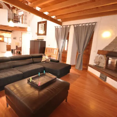 Casa Rural Valle San Lorenzo Feriehus
